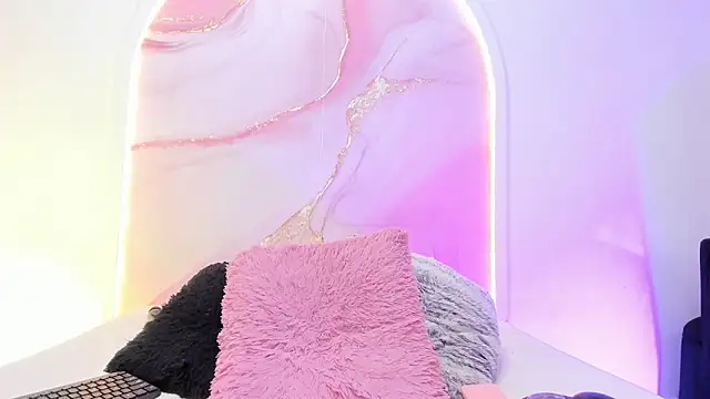 Snapshot of Sofii_Lopezz chatting on 15, 11, 2025 Sofii Lopezz online show from 15, 11, 2025