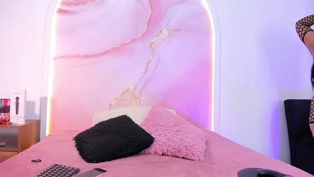 Snapshot of Sofii_Lopezz chatting on 16, 10, 2025 Sofii Lopezz online show from 16, 10, 2025