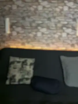 Walker Thomas1 online show from 4, 3, 2025