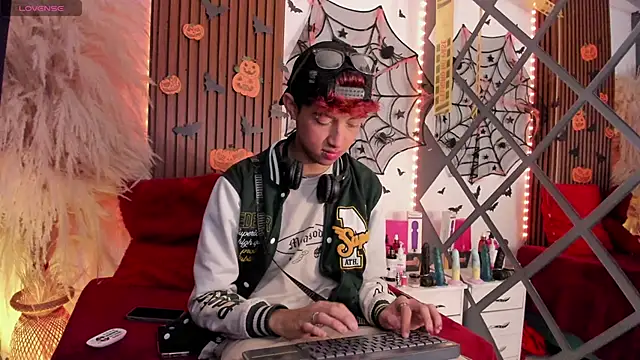 Allen Starck online show from 15, 10, 2025