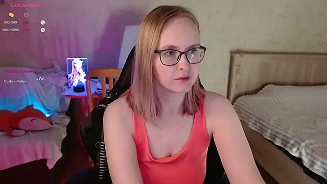 Agatha Mott online show from 9, 11, 2025