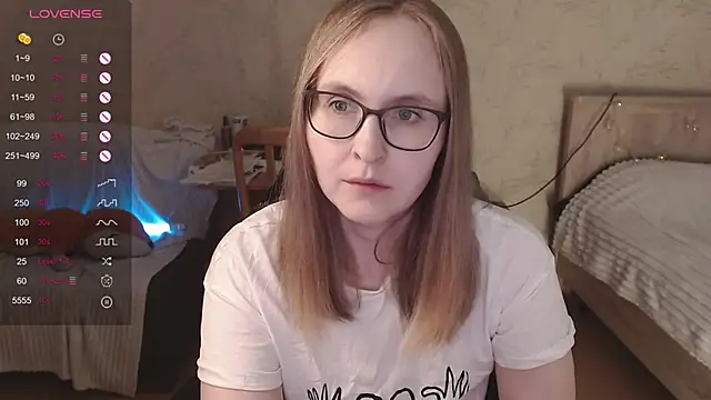 Agatha Mott online show from 5, 10, 2025