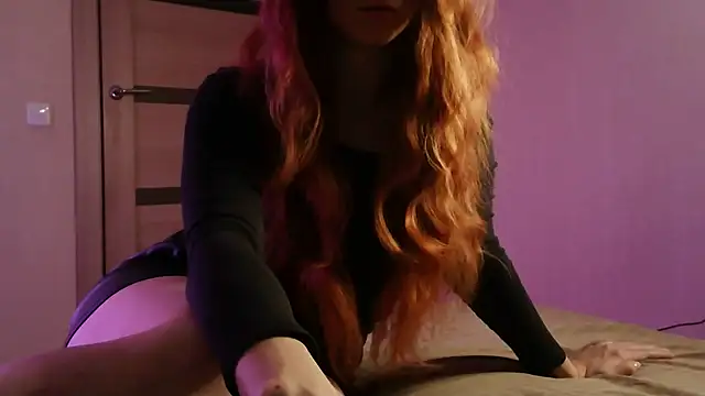  AliceOwen  online show from 12, 3, 2025