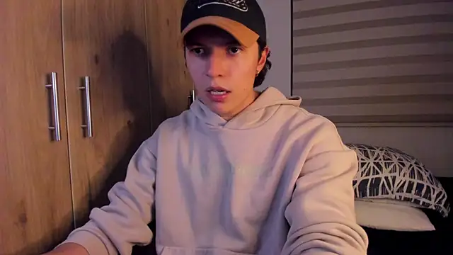 Mastrangelo xxx online show from 27, 10, 2025