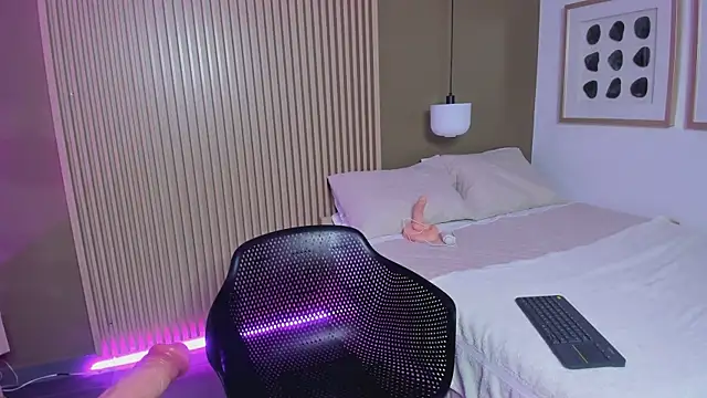 JessyCream online show from 7, 10, 2025