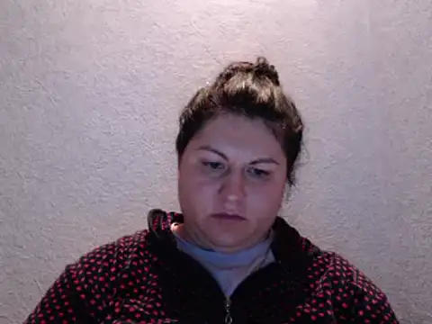 KiraSwee online show from 7, 10, 2025