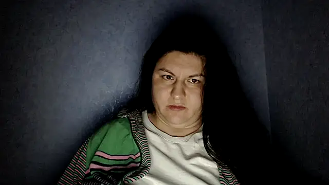 KiraSwee online show from 22, 10, 2025