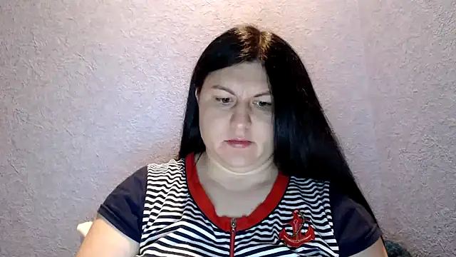 KiraSwee online show from 12, 9, 2025