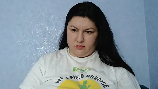 KiraSwee online show from 17, 12, 2025