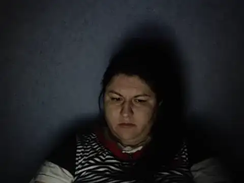 KiraSwee online show from 19, 10, 2025