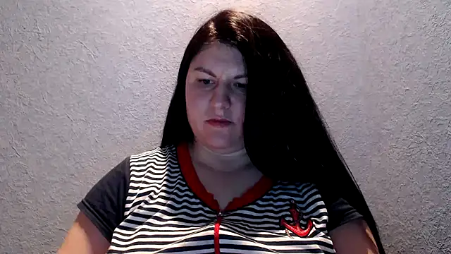 KiraSwee online show from 7, 3, 2025