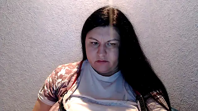 KiraSwee online show from 21, 10, 2025