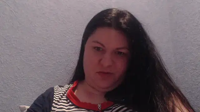 KiraSwee online show from 5, 1, 2026