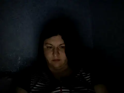 KiraSwee online show from 12, 3, 2025