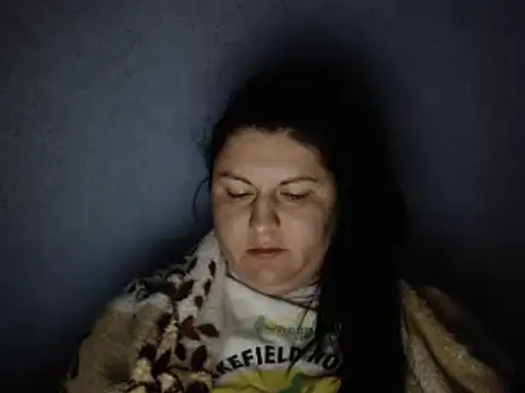 KiraSwee online show from 28, 9, 2025