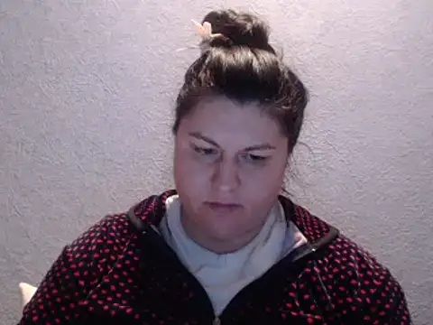 KiraSwee online show from 17, 10, 2025