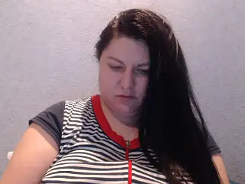 KiraSwee online show from 23, 2, 2025