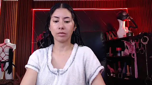 XiaQueen online show from 22, 9, 2025