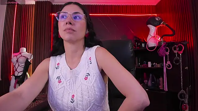 XiaQueen online show from 29, 11, 2025