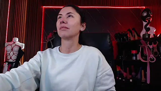 XiaQueen online show from 27, 9, 2025