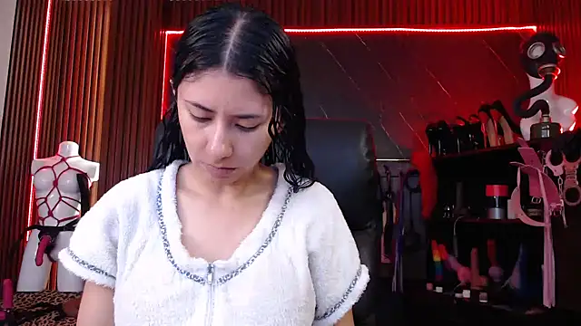 XiaQueen online show from 25, 9, 2025