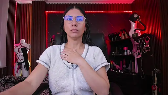 XiaQueen online show from 17, 10, 2025