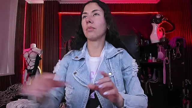 XiaQueen online show from 1, 11, 2025