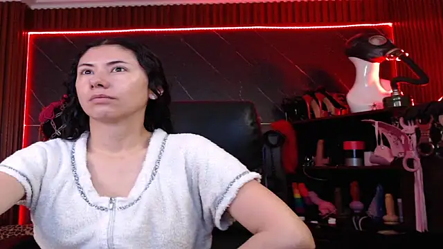 XiaQueen online show from 23, 9, 2025