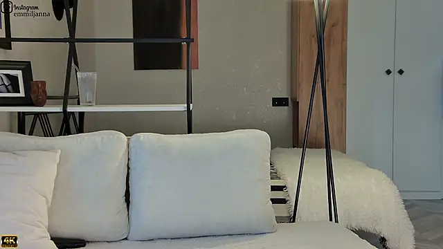 emiljanna online show from 5, 11, 2025