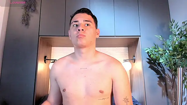 Snapshot of Gabriell_ramirez chatting on 12, 11, 2025 Gabriell ramirez online show from 12, 11, 2025