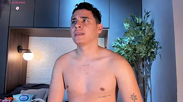 Snapshot of Gabriell_ramirez chatting on 12, 11, 2025 Gabriell ramirez online show from 12, 11, 2025