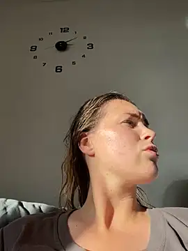 alisanikita online show from 29, 9, 2025