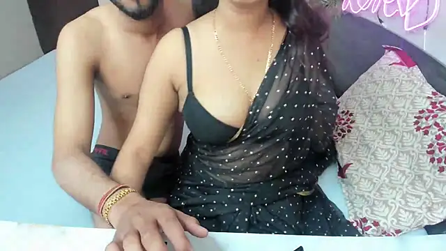 Queen Couple online show from 29, 10, 2025