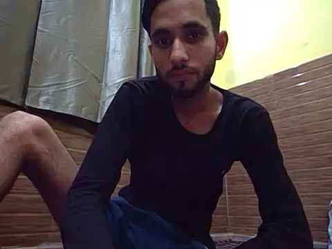 Queen Couple online show from 2, 3, 2025