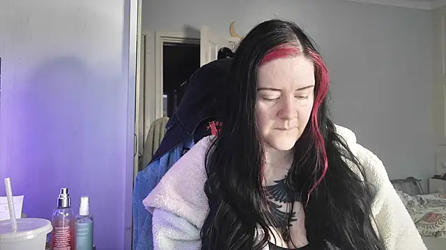 Snapshot of AureliaXOX chatting on 19, 11, 2025 AureliaXOX online show from 19, 11, 2025