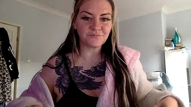 Snapshot of AureliaXOX chatting on 16, 2, 2025 AureliaXOX online show from 16, 2, 2025