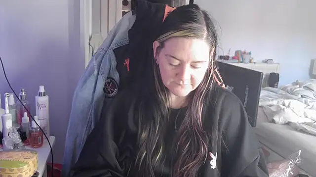 Snapshot of AureliaXOX chatting on 25, 9, 2025 AureliaXOX online show from 25, 9, 2025