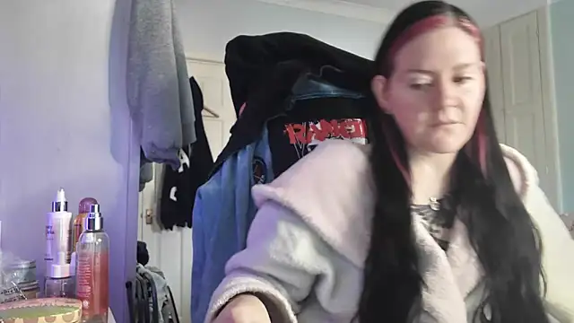 Snapshot of AureliaXOX chatting on 3, 11, 2025 AureliaXOX online show from 3, 11, 2025