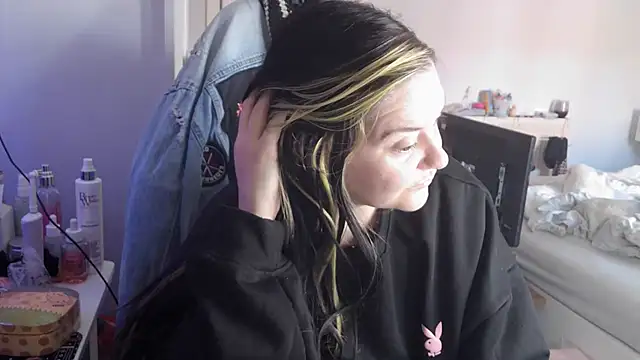 Snapshot of AureliaXOX chatting on 27, 9, 2025 AureliaXOX online show from 27, 9, 2025