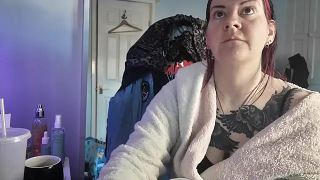 Snapshot of AureliaXOX chatting on 26, 11, 2025 AureliaXOX online show from 26, 11, 2025