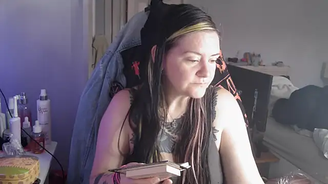 Snapshot of AureliaXOX chatting on 26, 9, 2025 AureliaXOX online show from 26, 9, 2025