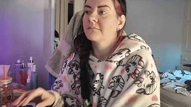 AureliaXOX online show from 7, 1, 2026