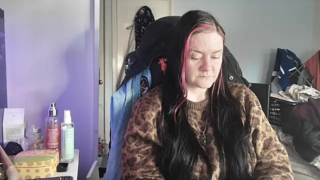 Snapshot of AureliaXOX chatting on 16, 11, 2025 AureliaXOX online show from 16, 11, 2025