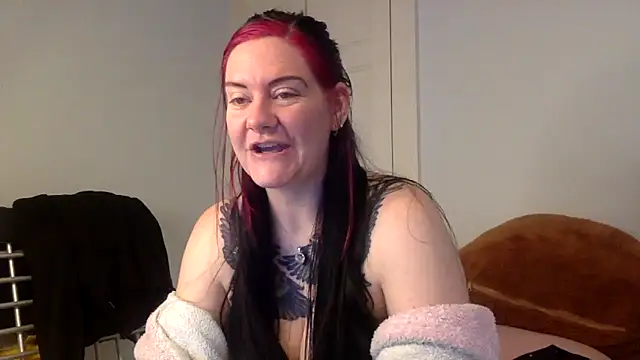 Snapshot of AureliaXOX chatting on 8, 2, 2026 AureliaXOX online show from 8, 2, 2026