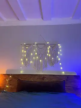 Maria Moonlight online show from 2, 3, 2025