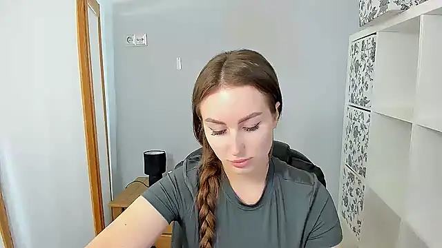 DonnaCam online show from 12, 9, 2025