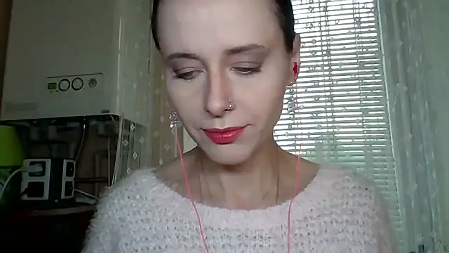 LuminousLady online show from 6, 10, 2025