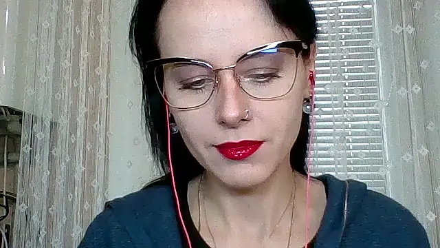 LuminousLady online show from 5, 11, 2025