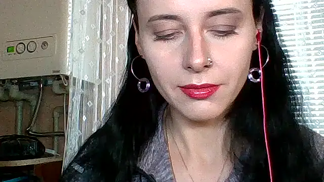 LuminousLady online show from 2, 11, 2025