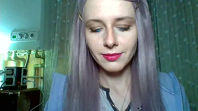 LuminousLady online show from 9, 3, 2025